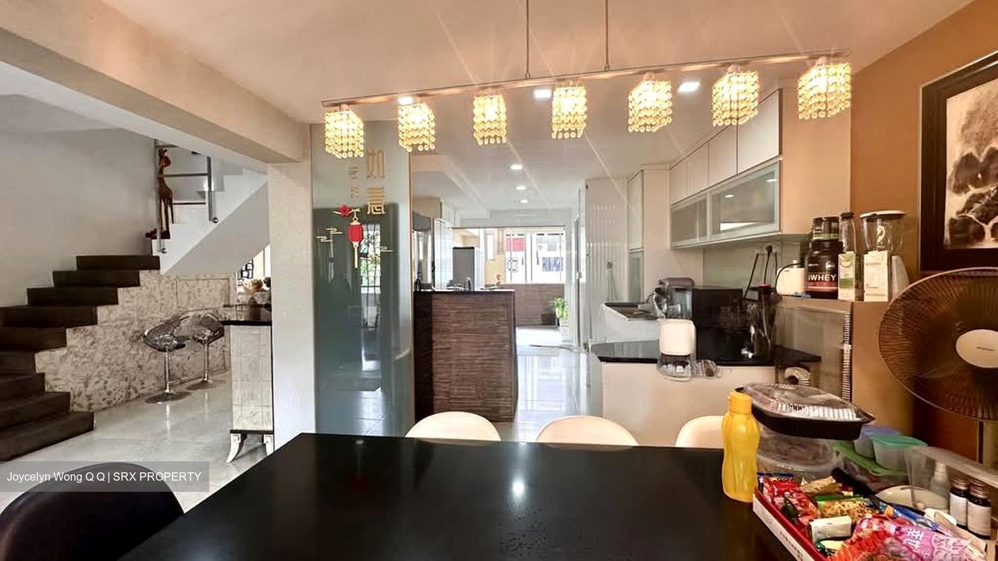 Blk 525 Serangoon North Avenue 4 (Serangoon), HDB Executive #566536021